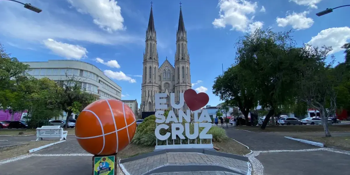 Imagem da praça central de Santa Cruz do Sul.